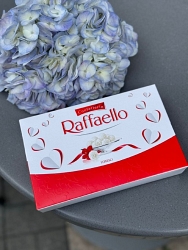 Конфеты Raffaello